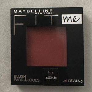 Maybelline Fit Me Blush in shade Berry